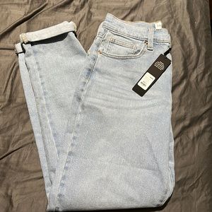 light wash mom jeans